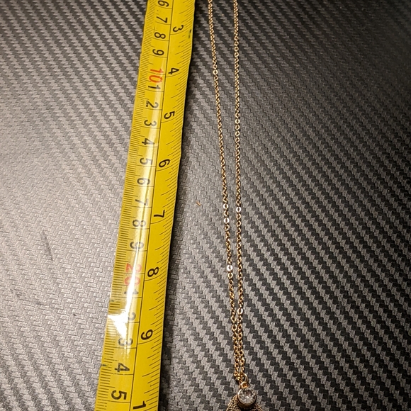 LBYVR Gold Leaf Necklace - Picture 3 of 3